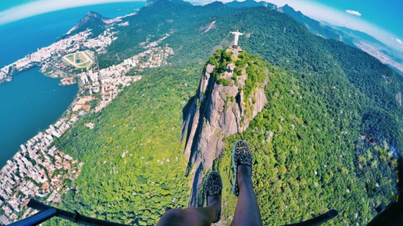 Voo de helicóptero sem portas no Rio de Janeiro