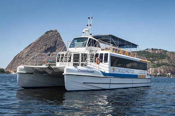 Passeio de Barco na báia de Guanabara